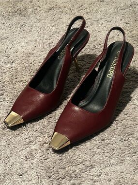 Bueupo Women's Burgundy Pointed Slingback Pumps with Gold Cap Toe size 9